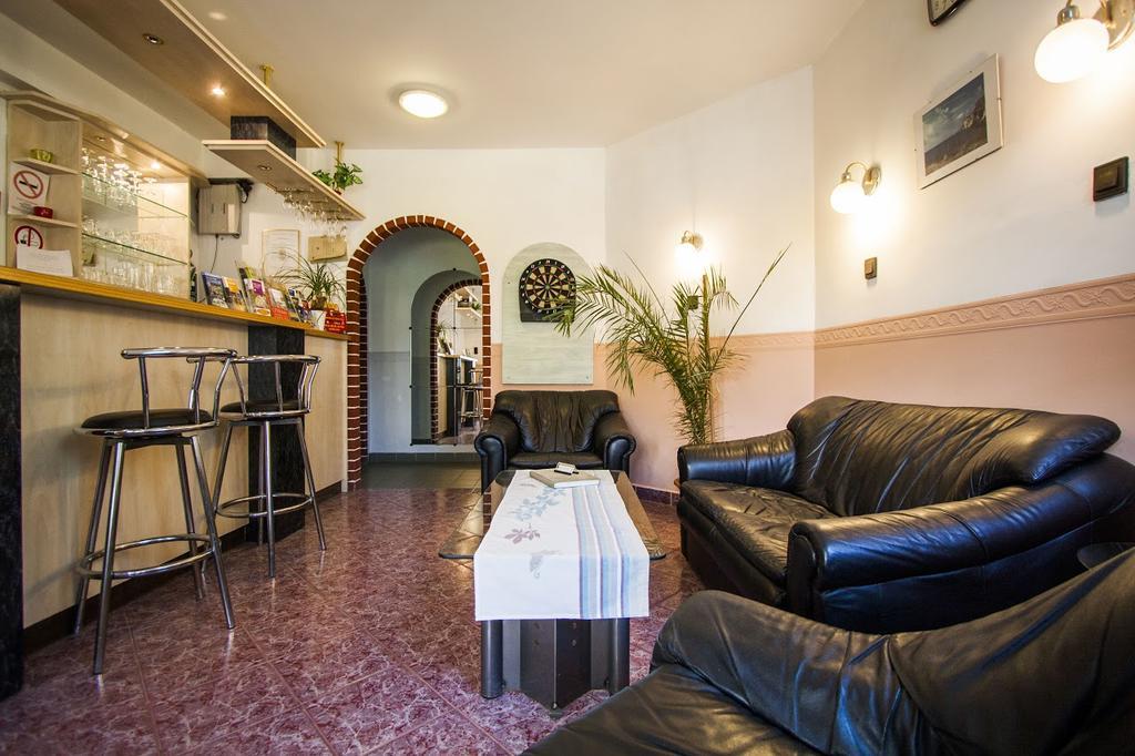 Dominika Apartman Hotel Βουδαπέστη Εξωτερικό φωτογραφία