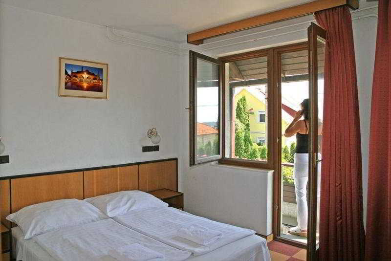 Dominika Apartman Hotel Βουδαπέστη Εξωτερικό φωτογραφία